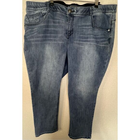 Democracy Medium Wash Mid-Rise Stretchy Straight Leg Jeans - Picture 1 of 4